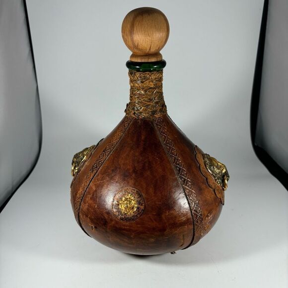 Vintage Italian Leather Wrapped Decanter Bottle Old World Lion Head Men Décor - Picture 2 of 7